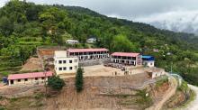 साकेला गाउँपालिका-५ मात्तिमबिर्तामा अवस्थित सरस्वती माध्यमिक विद्यालय । ब्रिटिश गोर्खा वेलफेयरद्वार हालैमात्र निर्माण सम्पन्न भएको उक्त विद्यालय पालिकाभित्रकै सुन्दर र नमूना विद्यालयको रुपमा रहेको छ ।