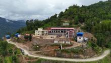 साकेला गाउँपालिका-५ मात्तिमबिर्तामा अवस्थित सरस्वती माध्यमिक विद्यालय । ब्रिटिश गोर्खा वेलफेयरद्वार हालैमात्र निर्माण सम्पन्न भएको उक्त विद्यालय पालिकाभित्रकै सुन्दर र नमूना विद्यालयको रुपमा रहेको छ ।